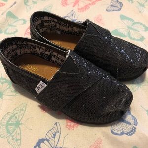 Toms Black sparkly shoes size 7 Toddler